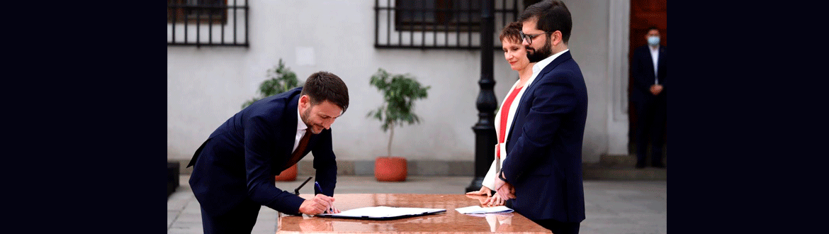 (Español) El abogado Diego Pardow es nombrado nuevo ministro de Energía